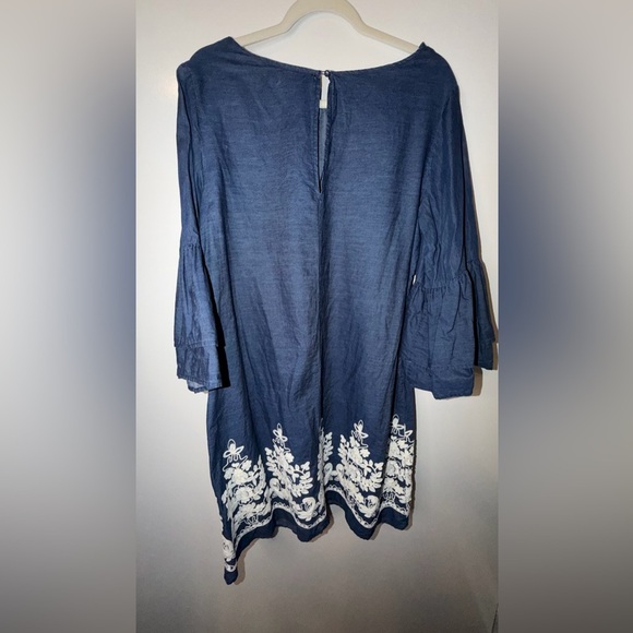 Westport Plus Size 14 W Blue Dress with Ivory Floral Embroidered Detail - Picture 7 of 8